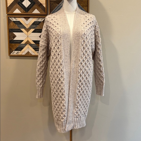Banana Republic Bariloche Honeycomb Cardigan Sweater Heathered Beige size XS - Picture 2 of 11